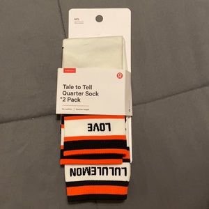 Lululemon tale to tell socks